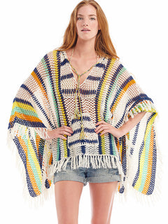 anna_kosturova_crochet_poncho_